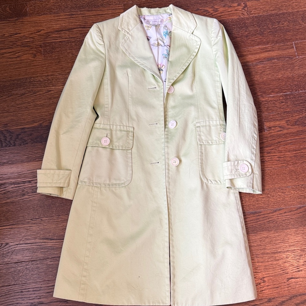 Spring Green Trench